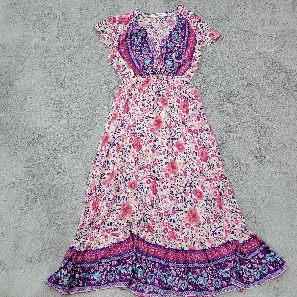 Floral, flowy maxi dress